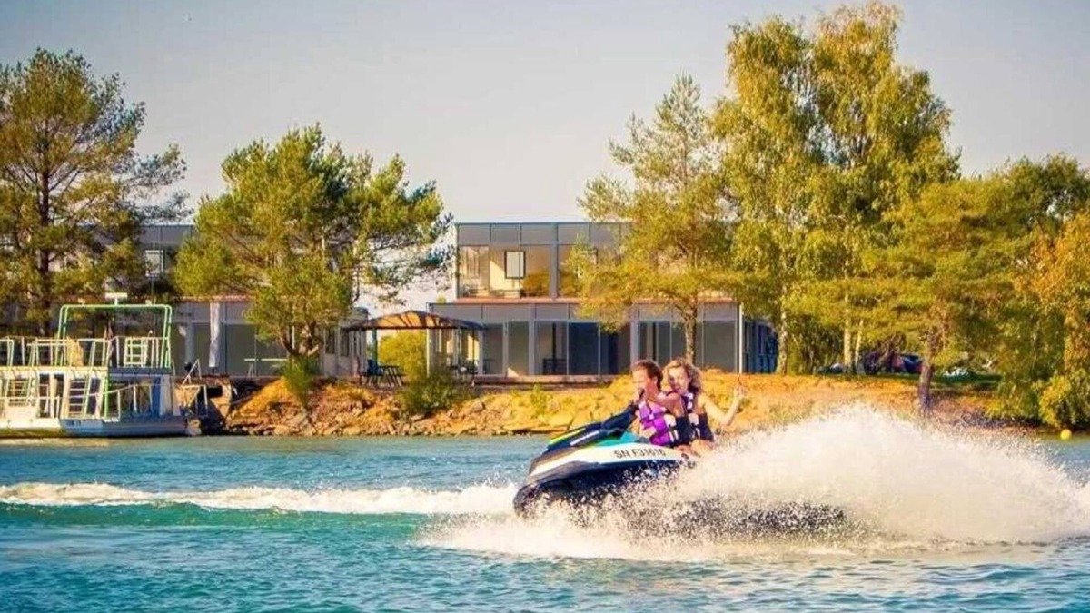Guemene-Penfao House | Camping 3 étoiles - Piscine - eebebh