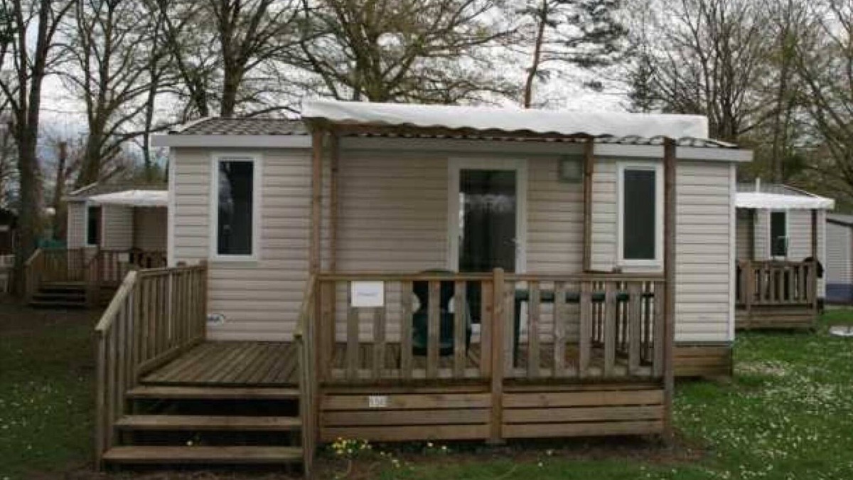 Chateauroux House | Camping 3 étoiles - eeedhe