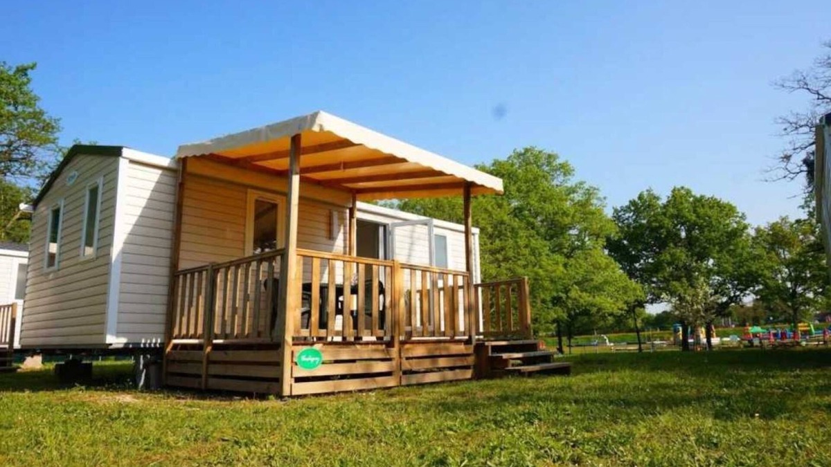 Bannay House | Camping 3 étoiles - ef00gi