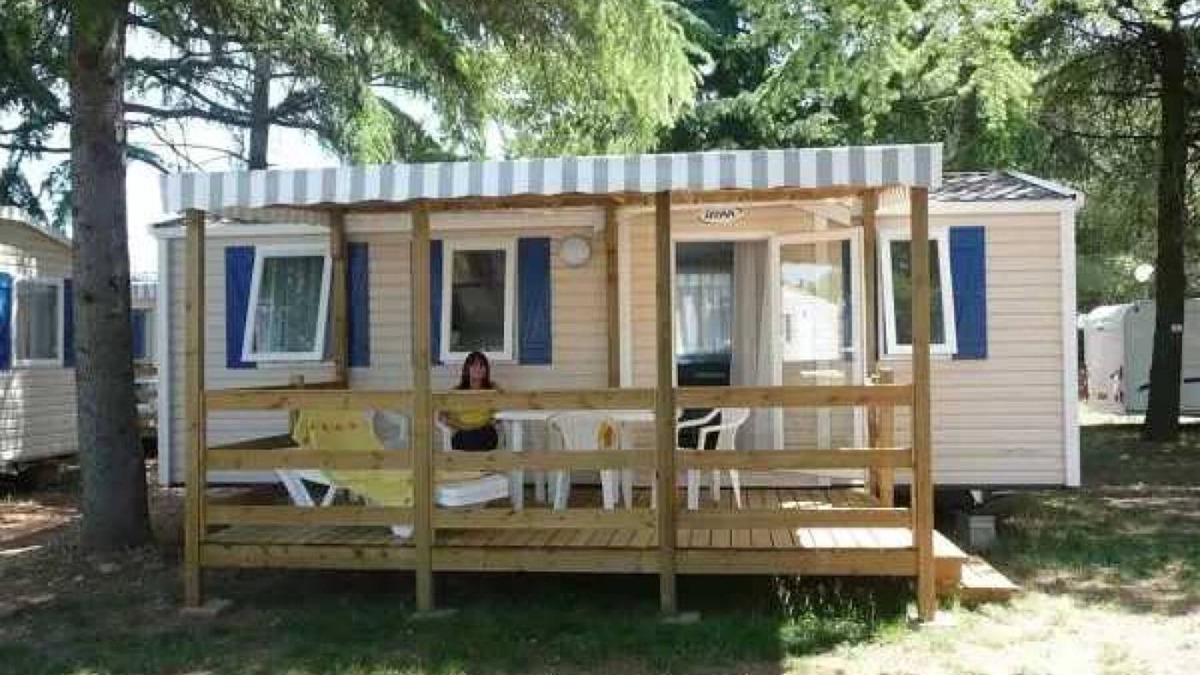 Saint-Yvi House | Camping 3 étoiles - Piscine - efcaga