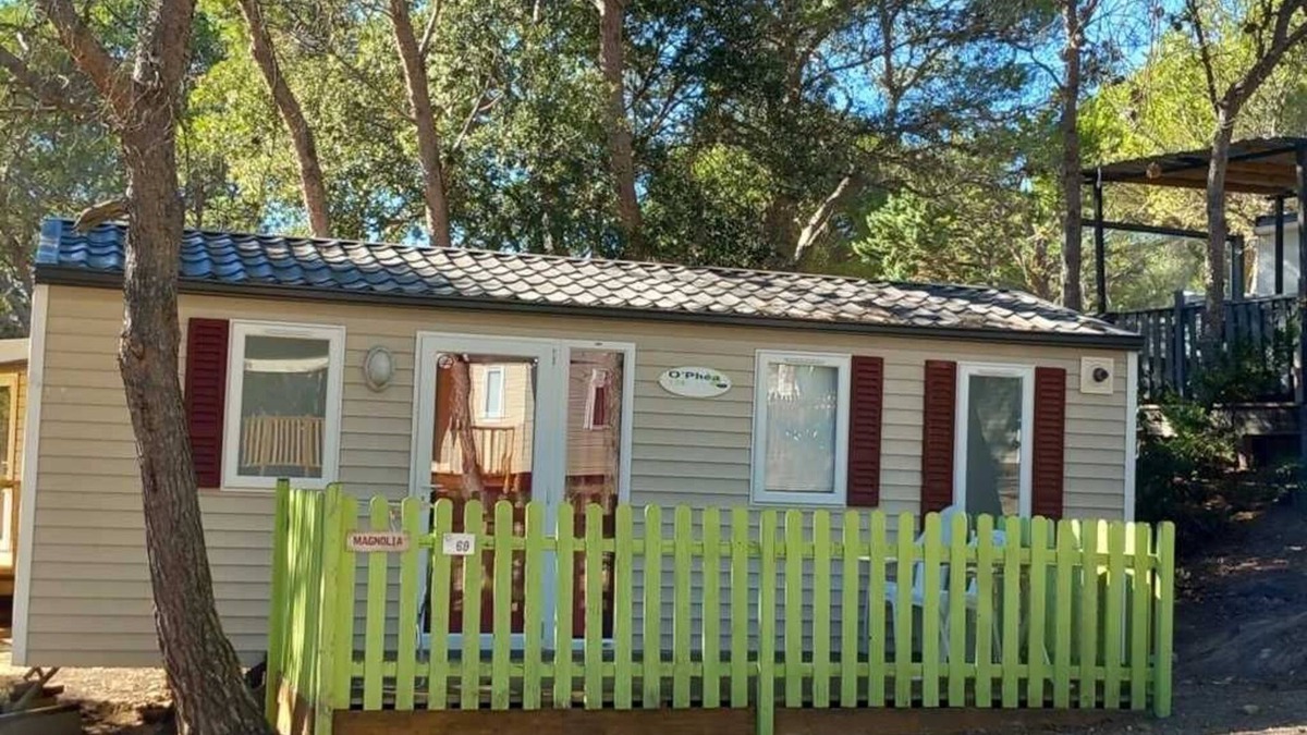 Fabrezan House | Camping 3 étoiles - Piscine - ccb0ffc