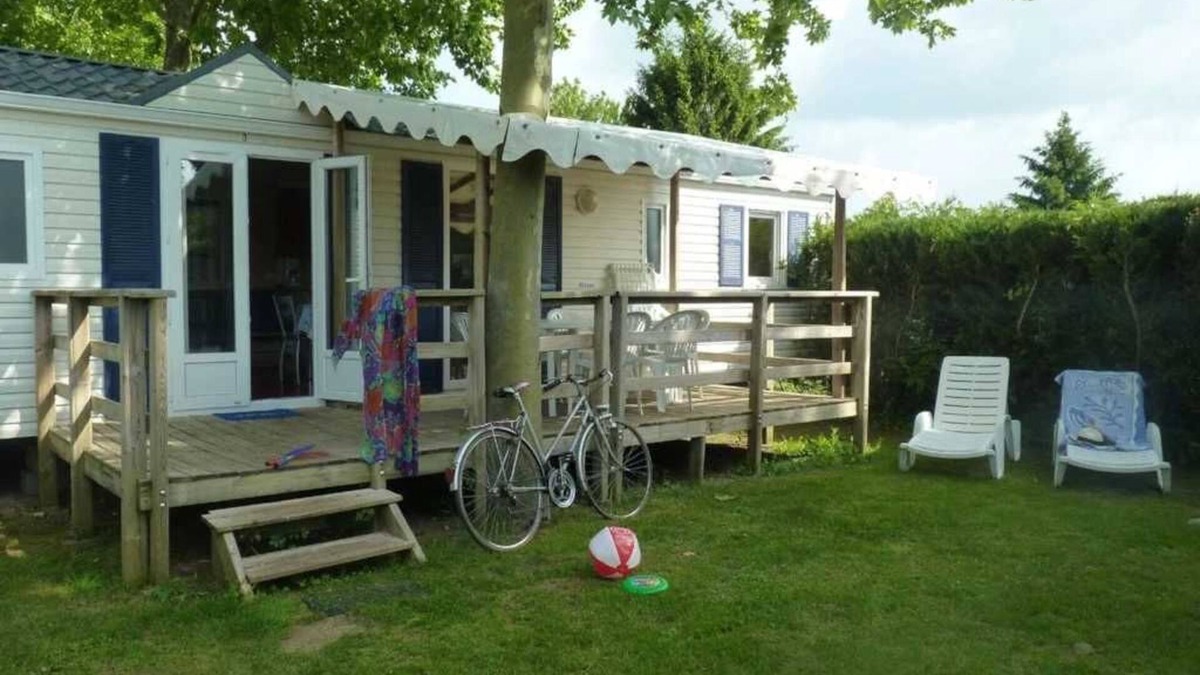 Surgeres House | Camping 3 étoiles - Piscine - ccbbbeb