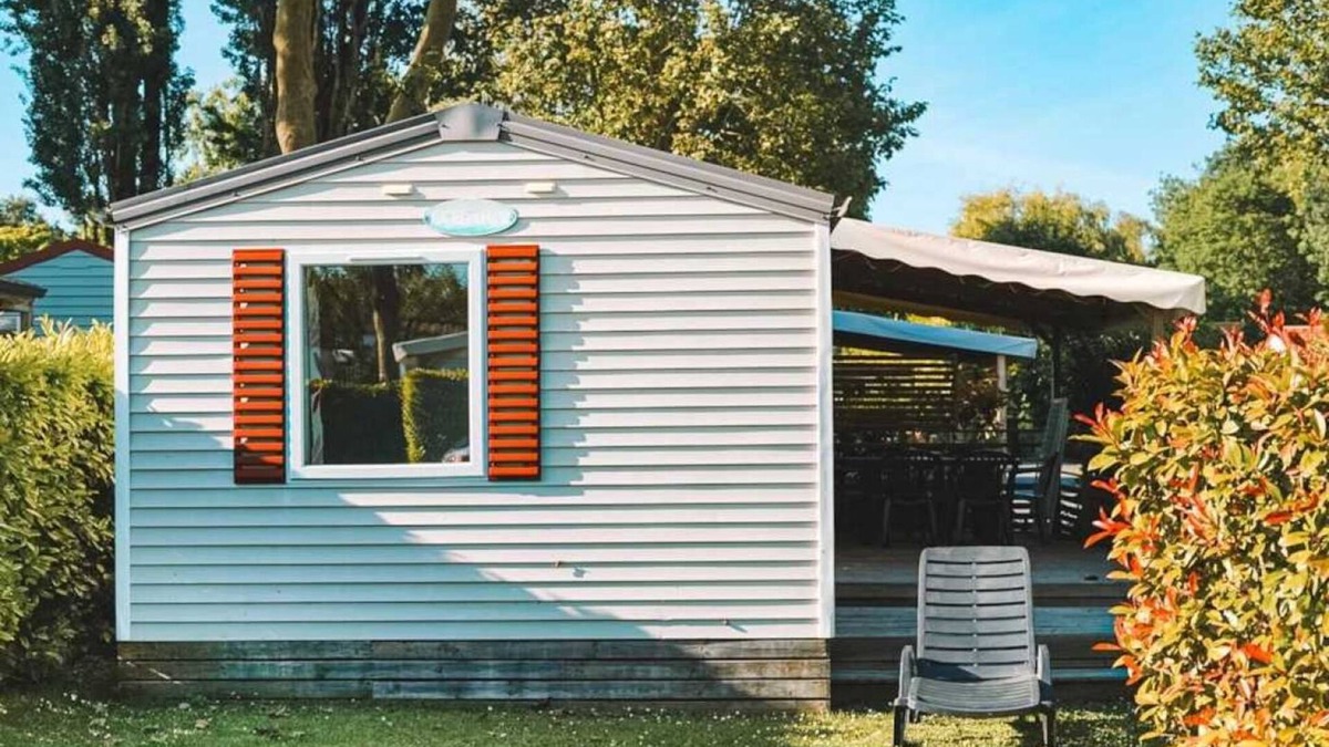 Surgeres House | Camping 3 étoiles - Piscine - ccbbbec