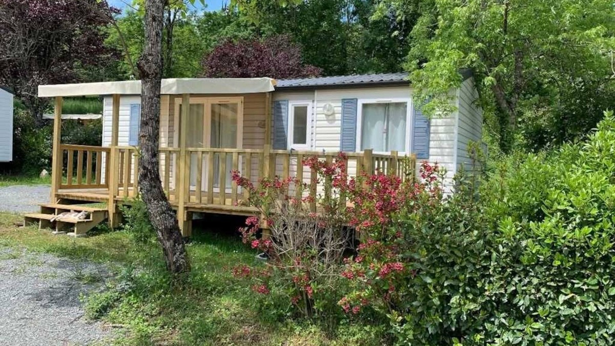 Thiviers House | Camping 3 étoiles - Piscine - ccagi0i