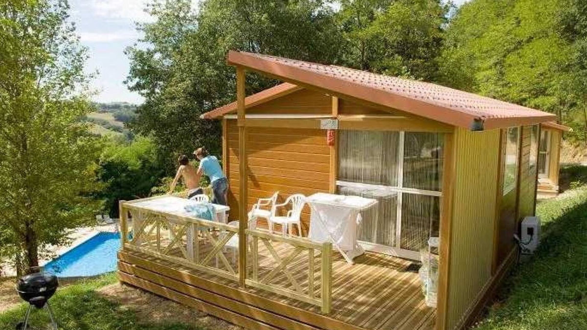 Durfort House | Camping 3 étoiles - Piscine - ccbbedh