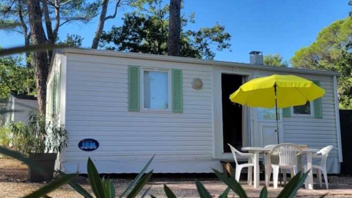 Peynier House | Camping 3 étoiles - Piscine - ccbbhgf