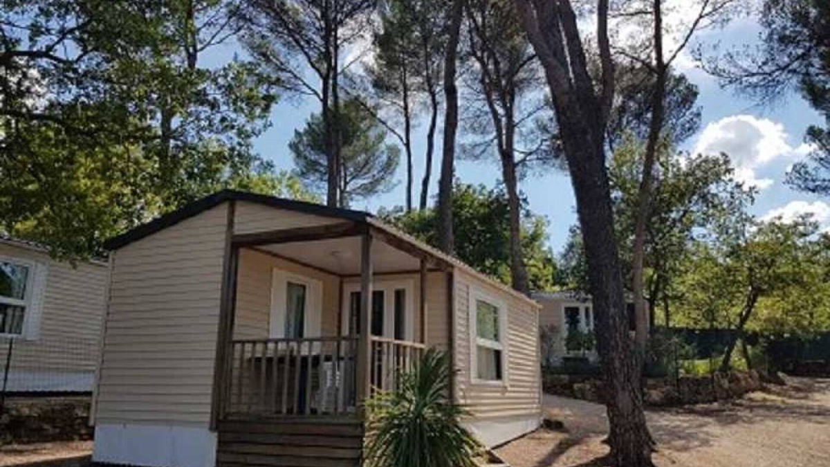 Peynier House | Camping 3 étoiles - Piscine - ccbbhgh