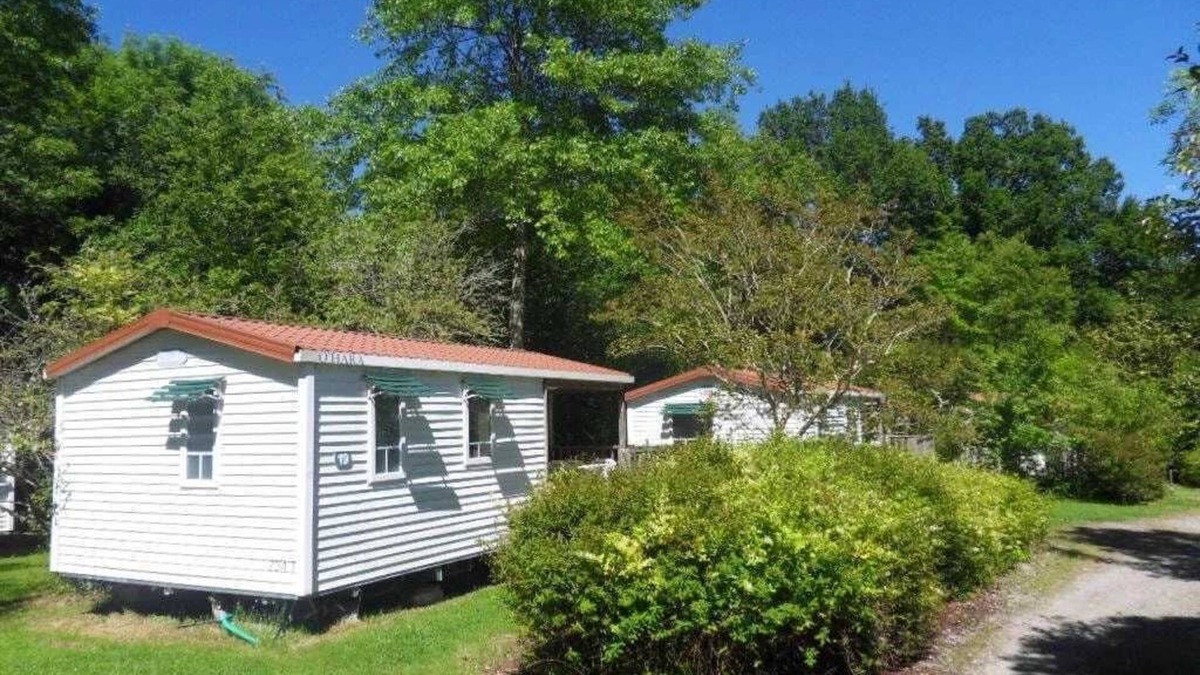 Urt House | Camping 3 étoiles - Piscine - eecbge