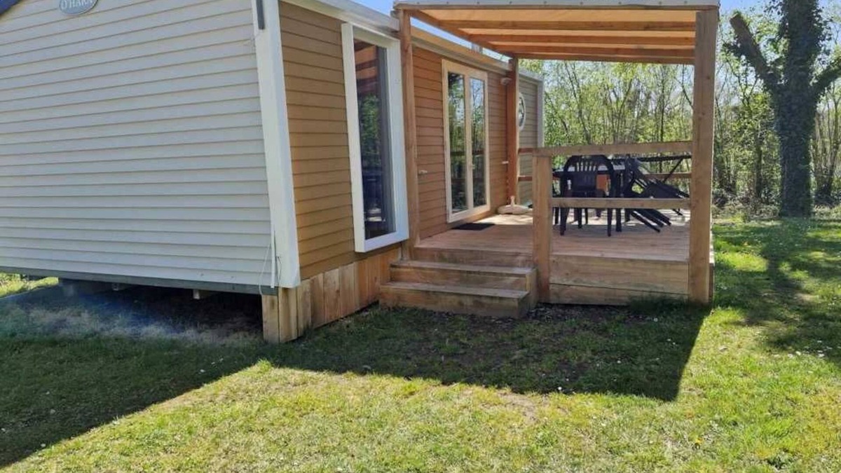 Pressignac House | Camping 4 étoiles - Piscine - ccbbghh