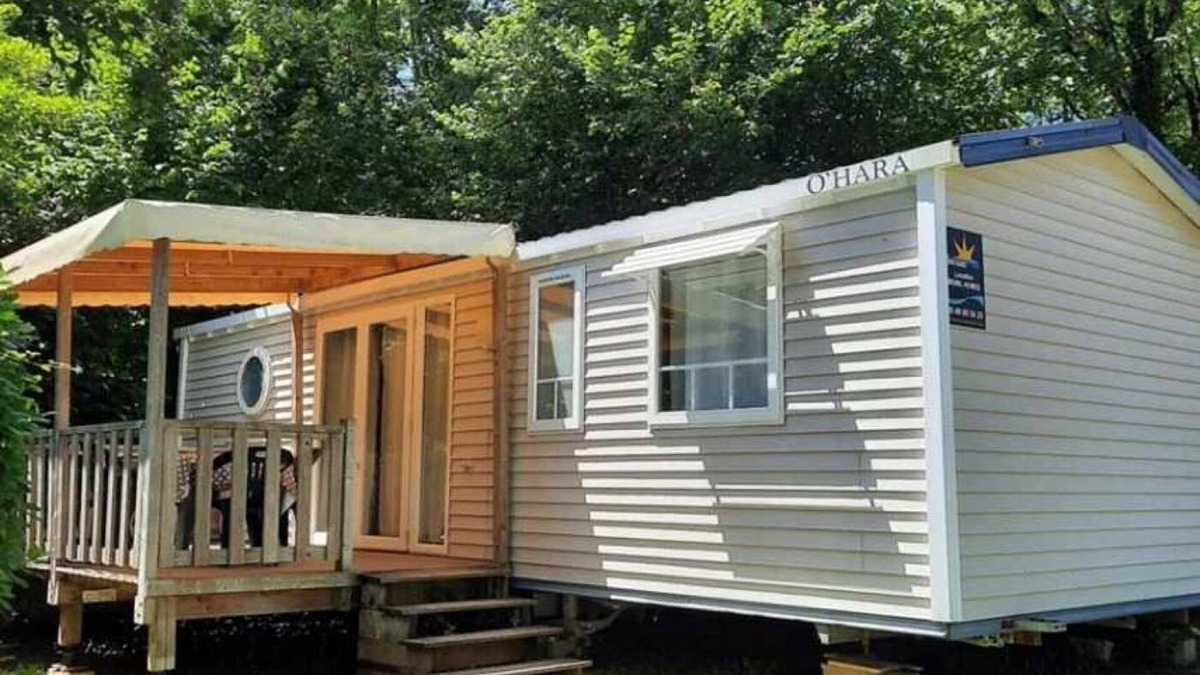 Secondigny House | Camping 4 étoiles - Piscine - ccbahha