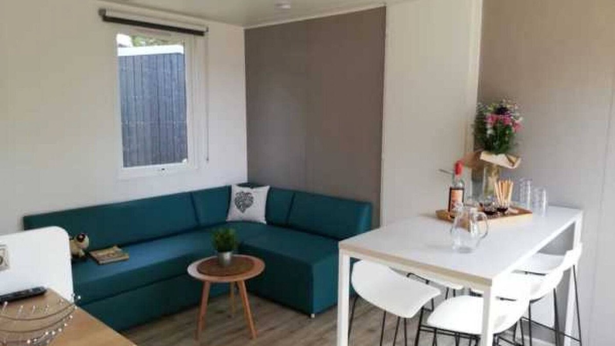 Aubigny-les-Clouzeaux House | Camping 4 étoiles - Piscine - eehhie