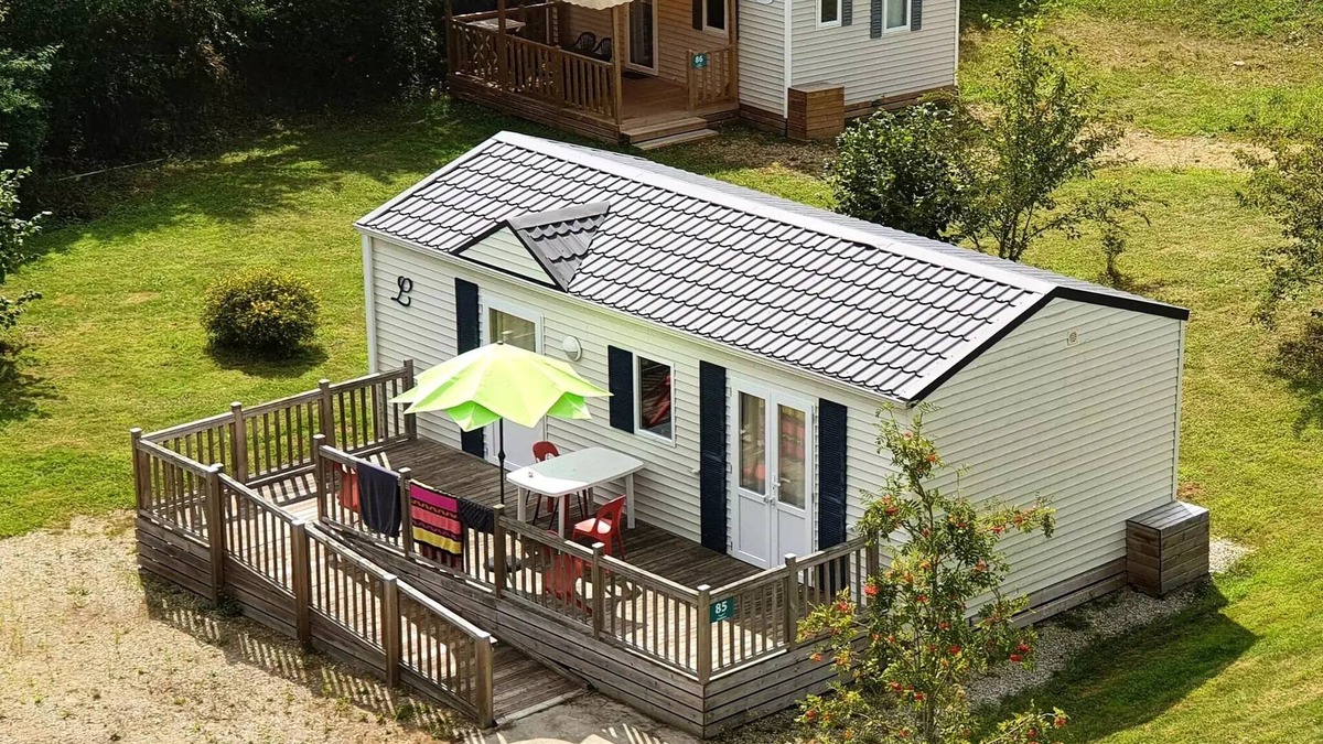 Loudeac House | Camping Aquarev* - COTTAGE LOUISIANE (PRM) - 2 Bedrooms 4 people
