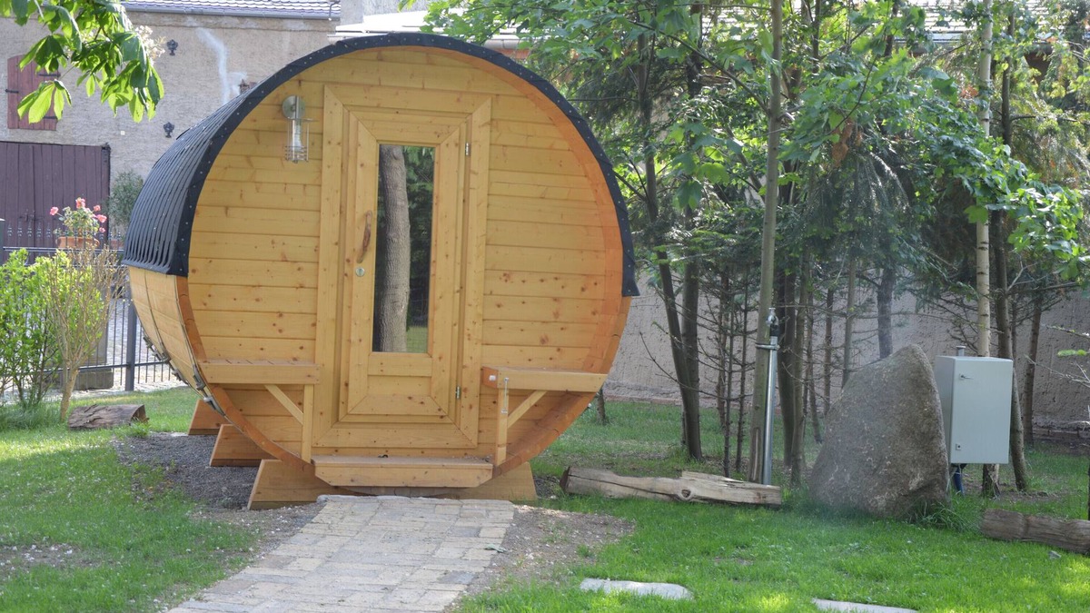 Krostitz RV Rental | Camping Barrel Bunge 2 with Shared Garden and Wi-Fi