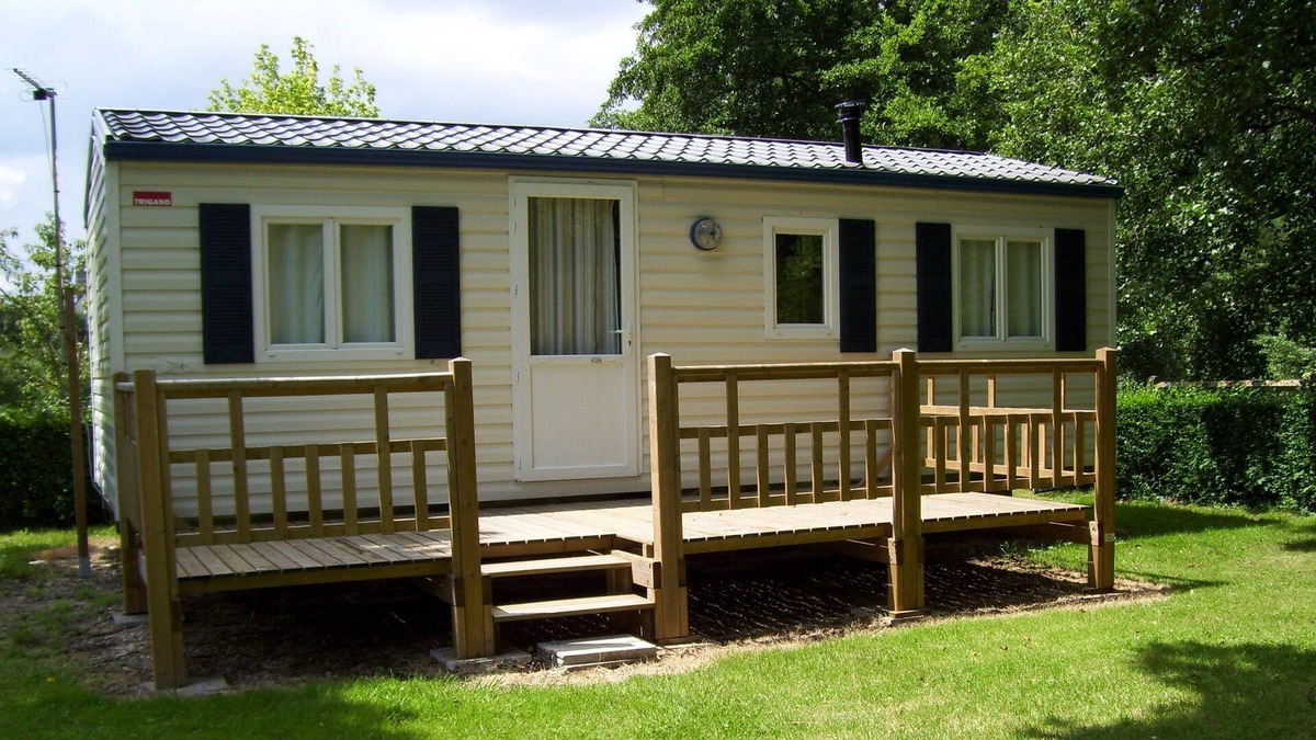 Rogny-les-Sept-Ecluses RV Rental | Camping des Lancieres