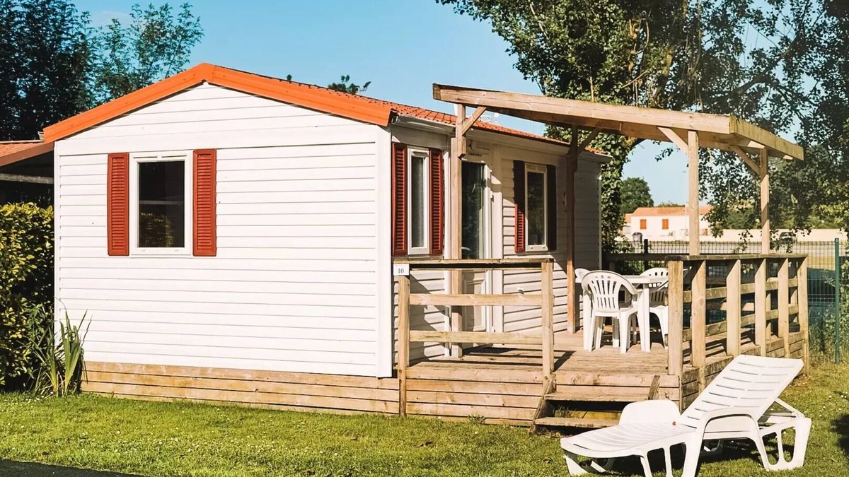 Surgeres House | Camping de la Gères * - Mobile home Super Venus 24m2 4 people