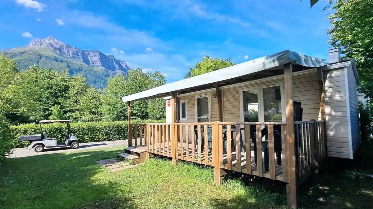 Saint-Pierre-d'Albigny House | Camping du Lac de Carouge * - Mobile home 2 bedrooms + Air conditioning + Terrace 6 people