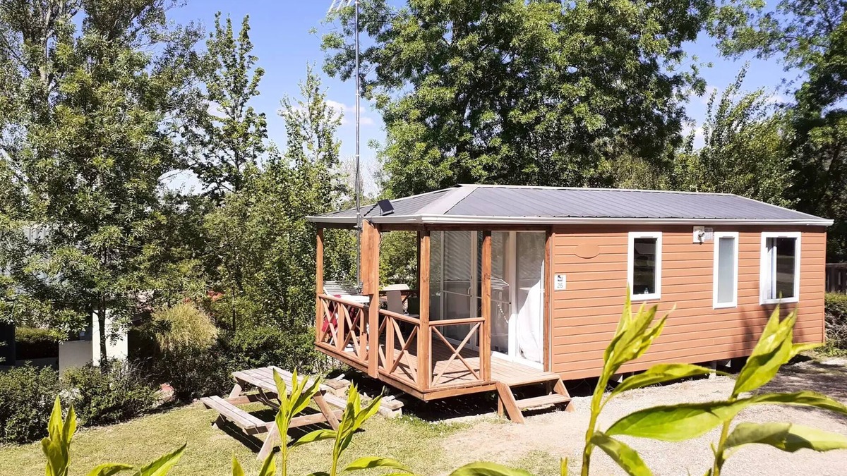 Montgeard House | Camping Flower du Lac de Thésauque * - Standard mobile home 28m² 2 bedrooms - air conditioning + TV + terrace 4 people