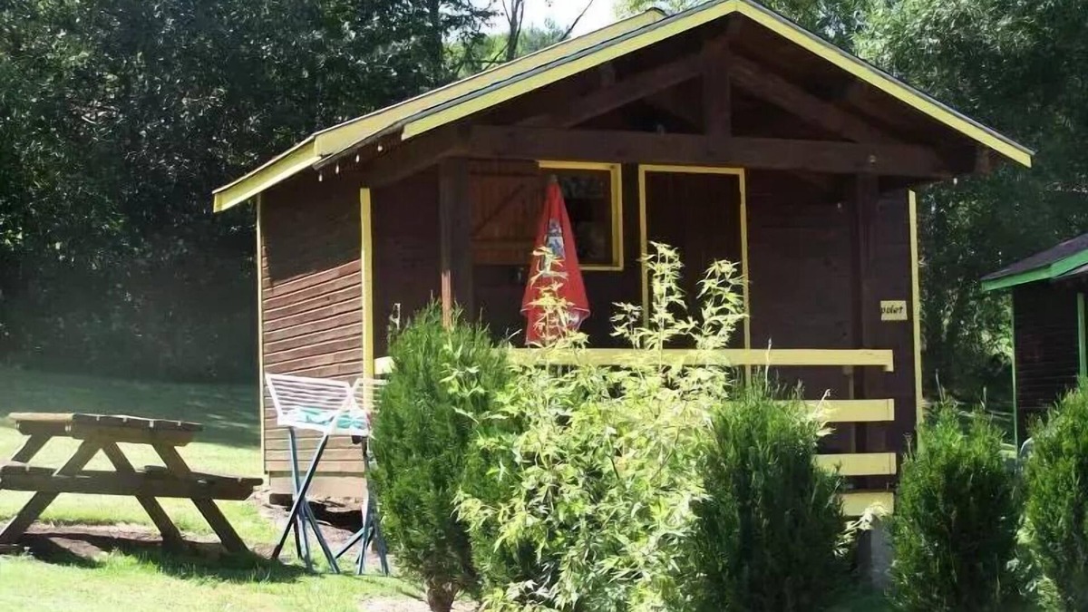 Saint-Paulien House | Camping Flower La Rochelambert * - Green cabin for 4 people without toilets
