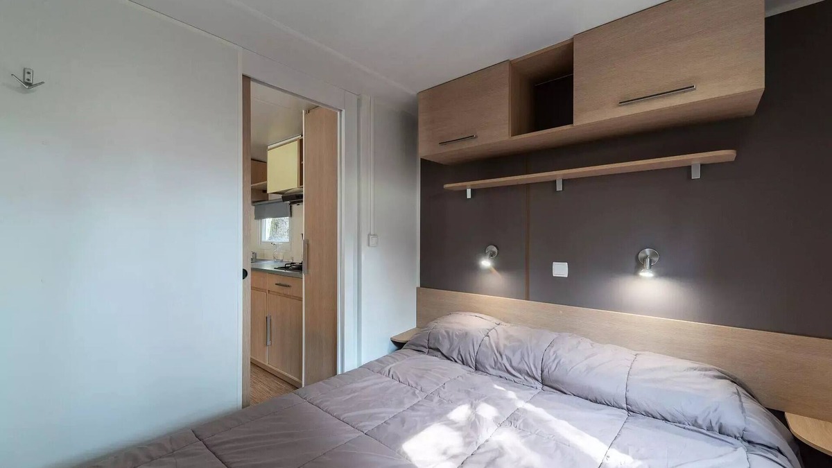Chateauneuf-de-Galaure House | Camping Le Château de Galaure* - Comfort XL 4-room mobile home for 6 people