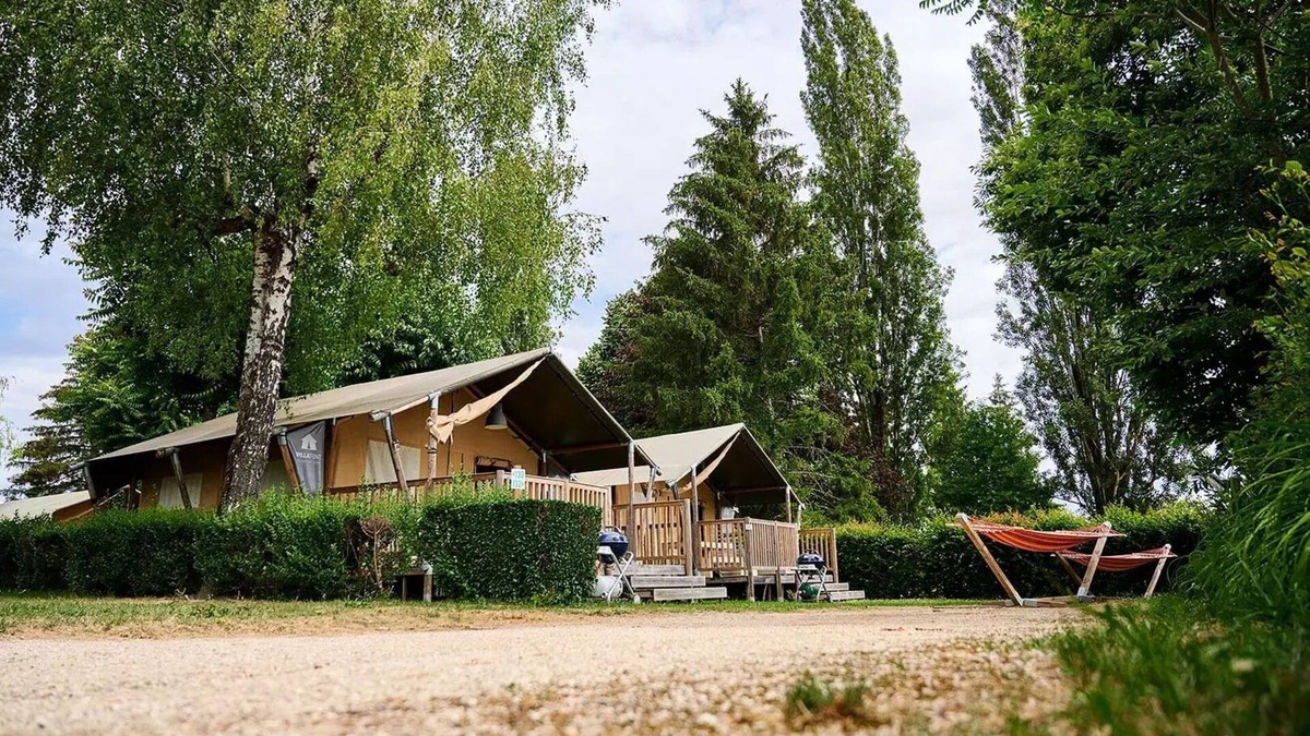 Les Abrets en Dauphine House | Camping Le Coin Tranquille | Villatent Wood | 5 pers.