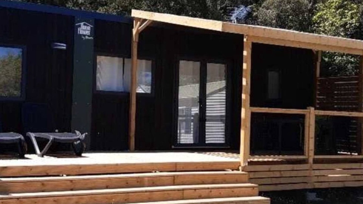 Les Achards House | Camping 3 étoiles - Piscine - ccafefg