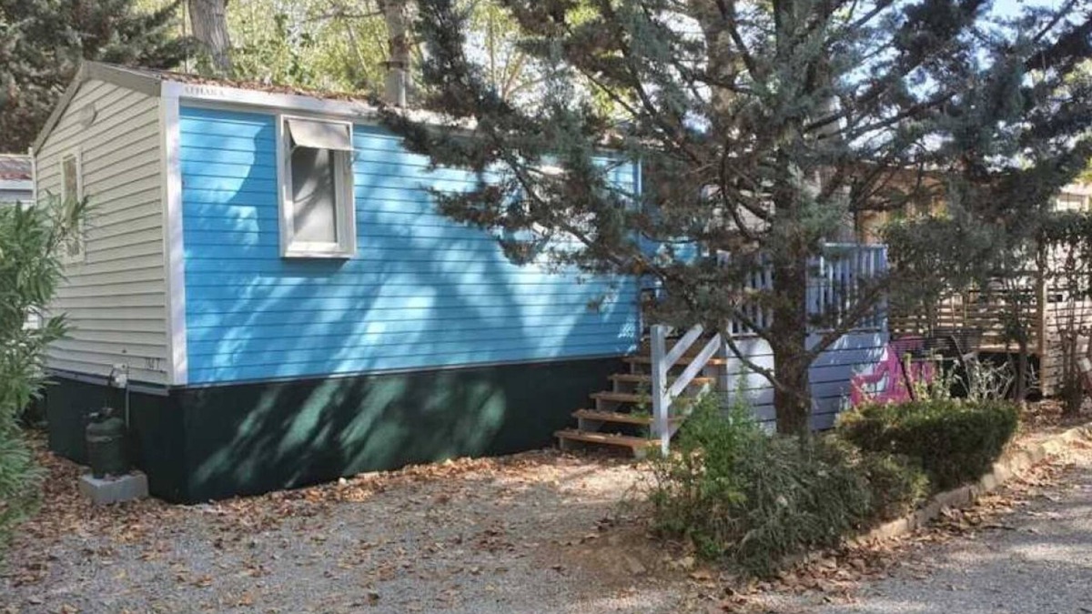 Villeneuve-les-Beziers House | Camping 4 étoiles - Piscine - ccaffbg