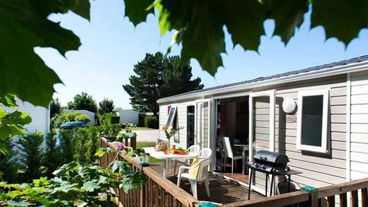 Coulanges House | Camping - Funpass inclus - Parc aquatique - eeaigh