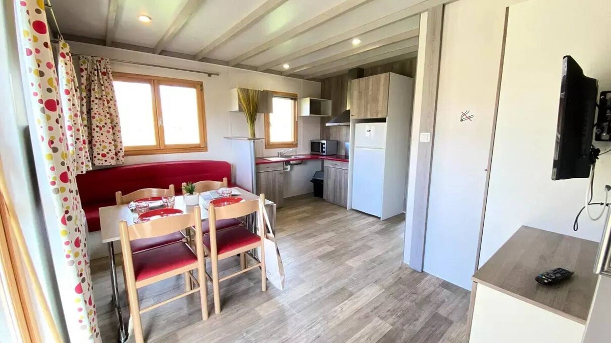 Coulon Ski Chalet | Camping La Venise Verte * - Chalet CONFORT 50m² (2 bedrooms) including covered terrace + TV (also PMR) 4 people