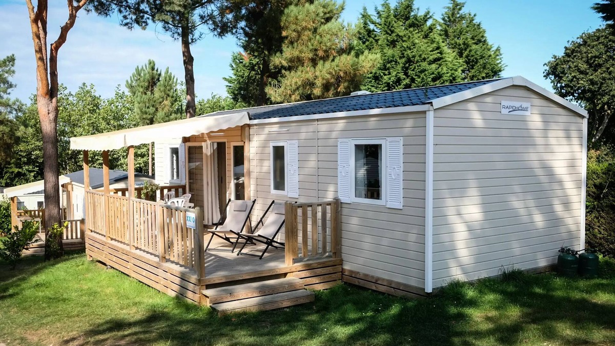 Aubazine House | Camping Le Coiroux* - 5-room mobile home for 8/10 people