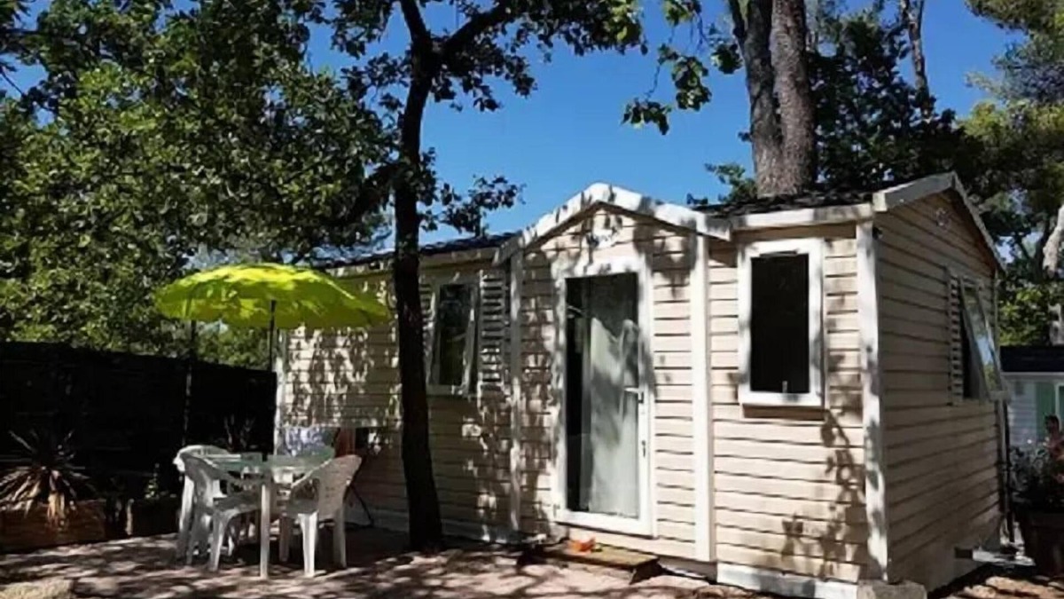 Peynier House | Camping le Devançon * - Mobile home Comfort SUPER VENUS 4 people