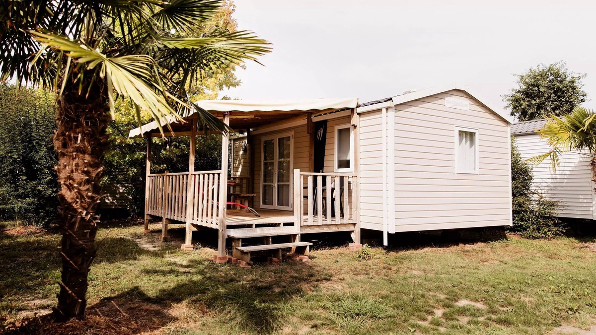 Saint-Laurent-de-Medoc House | Camping Le Paradis * - Mobile Home Tournesol 3 Rooms 4 People + TV