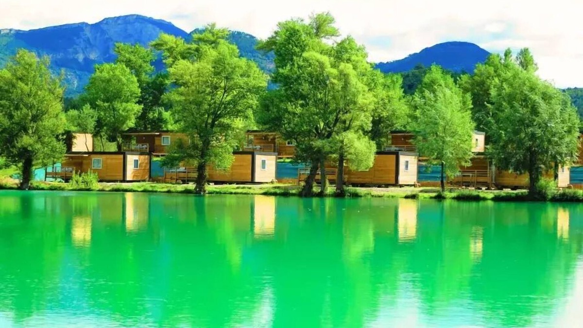 Chatillon-en-Diois House | Camping Le Lac Bleu* - Mobile home Family Premium 3 Rooms 4 People Air-conditioned Lakeside