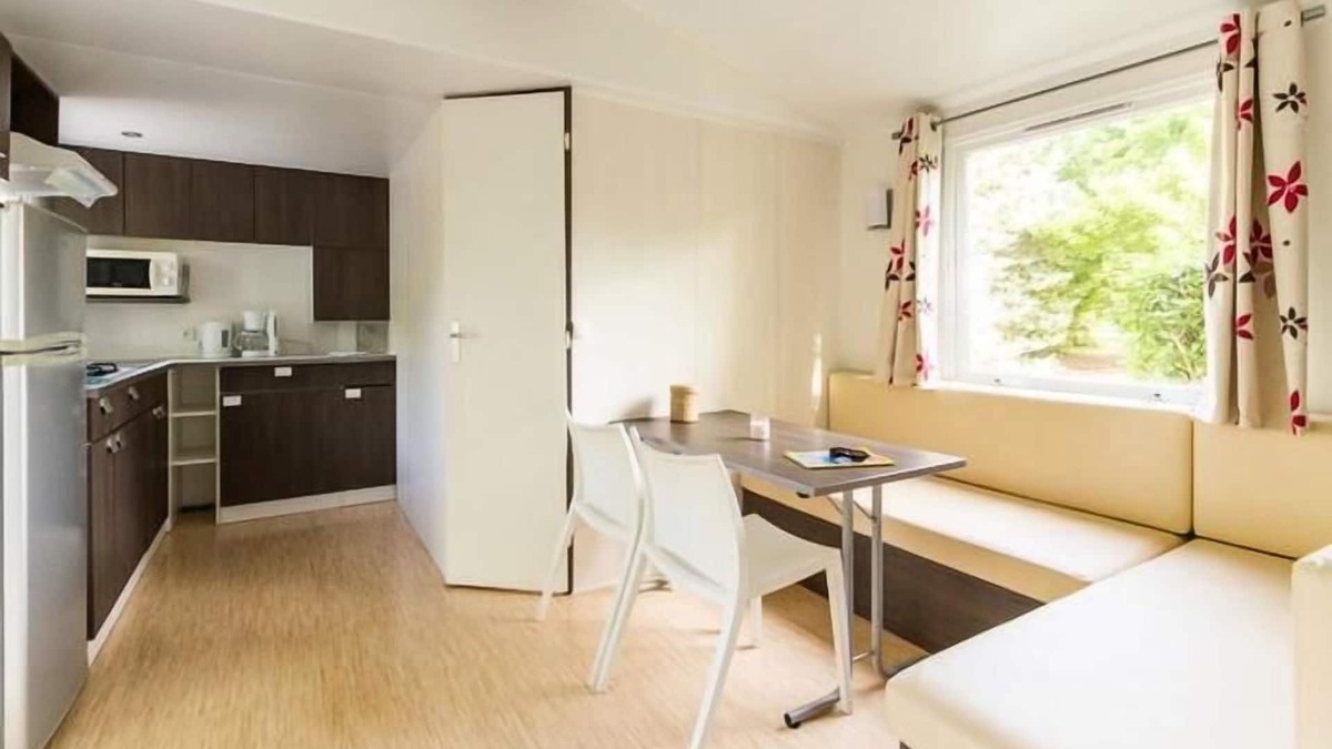 Ingrandes House | Camping Le Petit Trianon **** - Mobil Home 3 Rooms 4 People Premium
