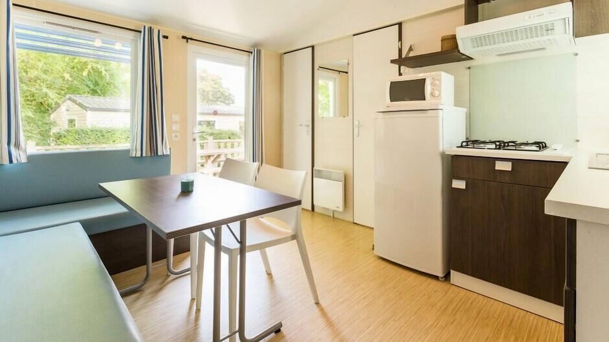 Ingrandes House | Camping Le Petit Trianon - Mobil Home Premium 3 Pièces 5 Personnes
