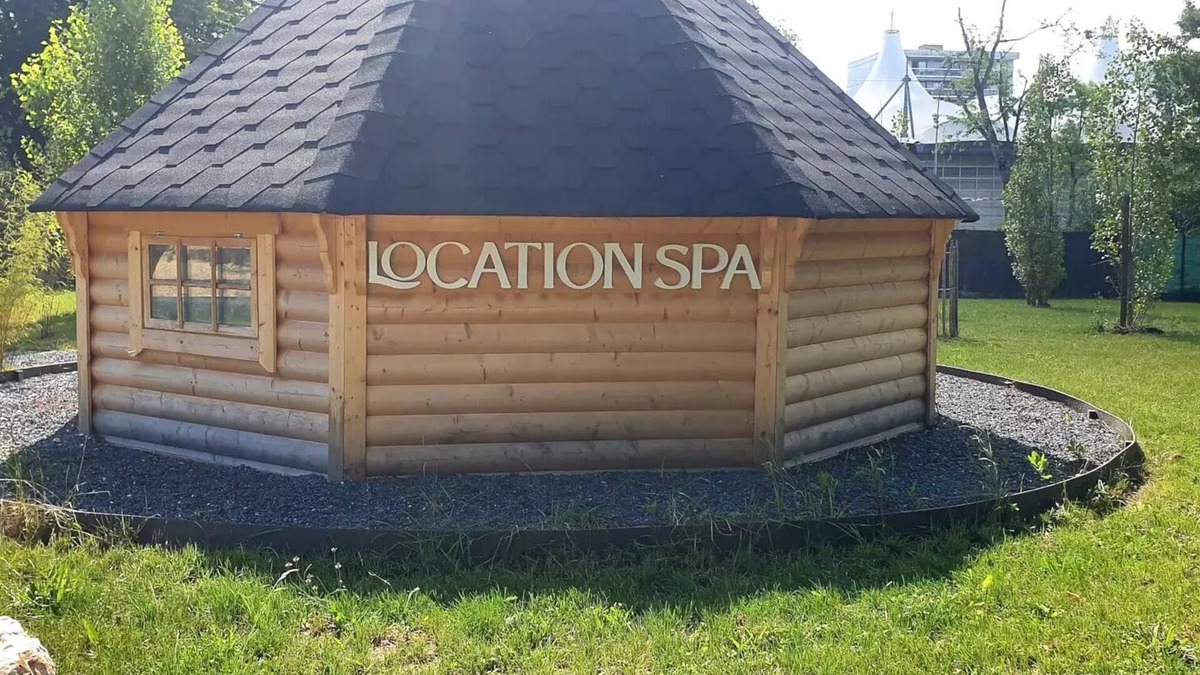 Chateauroux House | Camping Le Rochat* - 1-room wooden chalet for 3 people with air conditioning