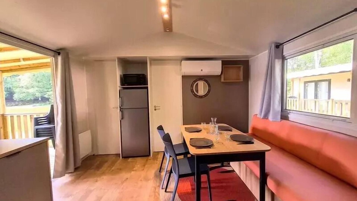 Alrance House | Camping Les Cantarelles * - Mobil home Comfort - 3 bedrooms - Lake view 6 people