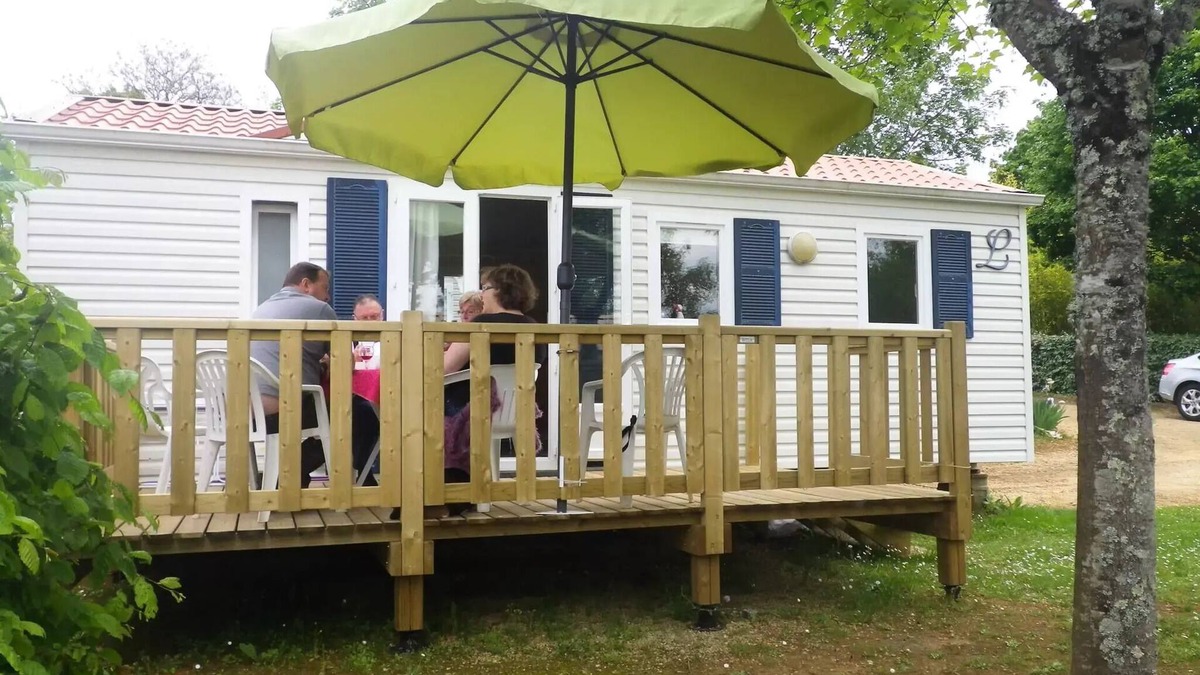Limeuil House | Camping les Poutiroux * - Résidence Mobile Confort avec terrasse 5 personnes