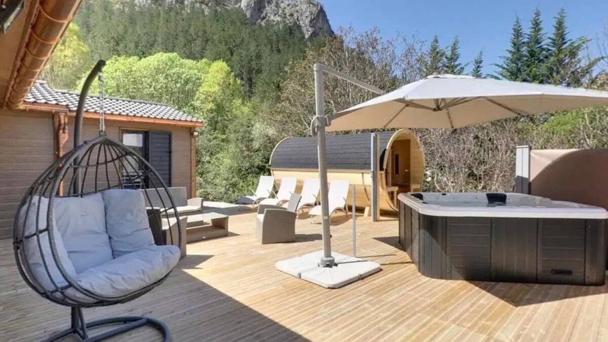 Orpierre Ski Chalet | Camping les Princes d'Orange* - Prestige Chalet 75m² - Jacuzzi - 2 Bathrooms 6 people