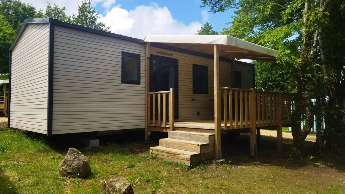Saint-Gerons House | Camping Les Rives du lac Cantalès * - Conforta 2 bedroom mobile home 4 people