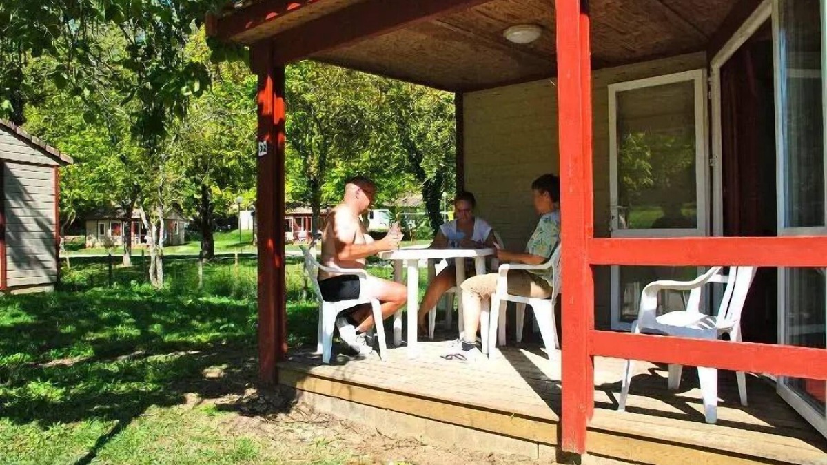 Beaumont-du-Perigord House | Camping maeva Respire Le Moulin de Surier * - River Chalet PRM 3 Rooms 4 People