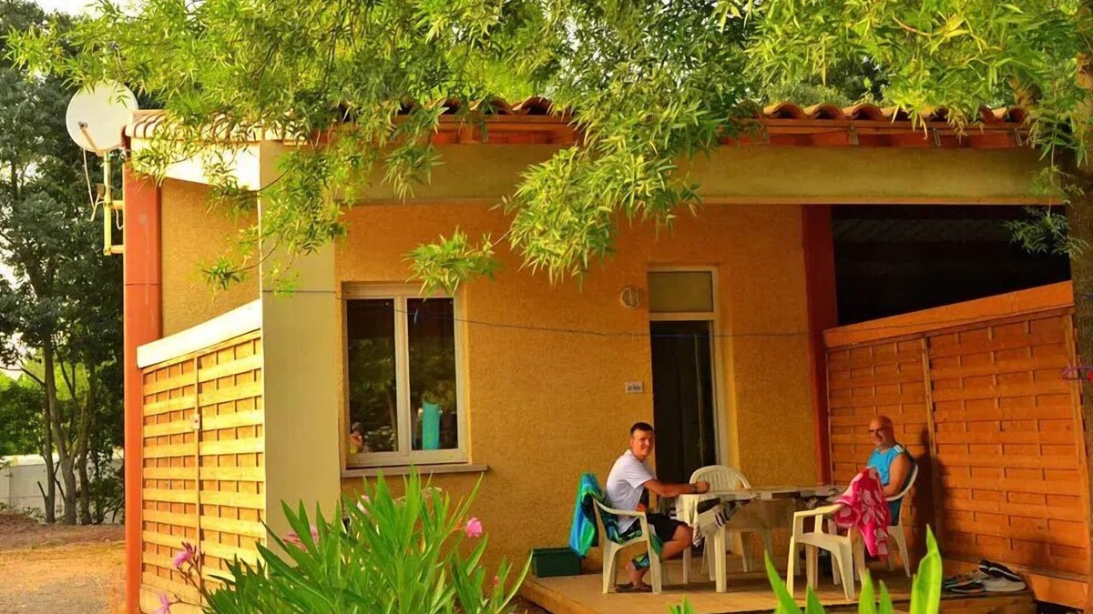 Canet Villa | Camping maeva Club Les Rivières * - Gîte Premium 2 Rooms 5 Persons Air-conditioned + TV