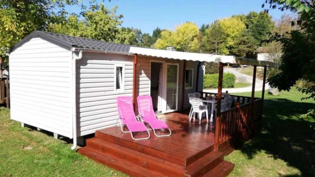 Montjoie-en-Couserans House | Camping - Piscine - ccbaiec