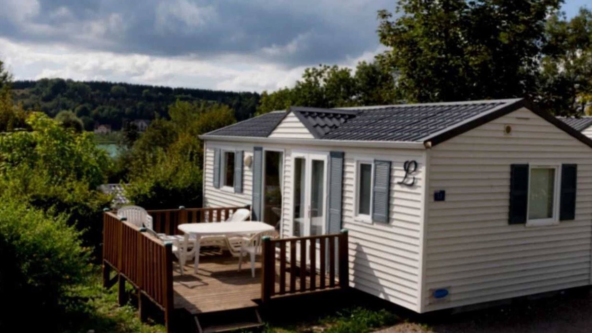 Clairvaux-les-Lacs House | Camping - Piscine - ccagfdb