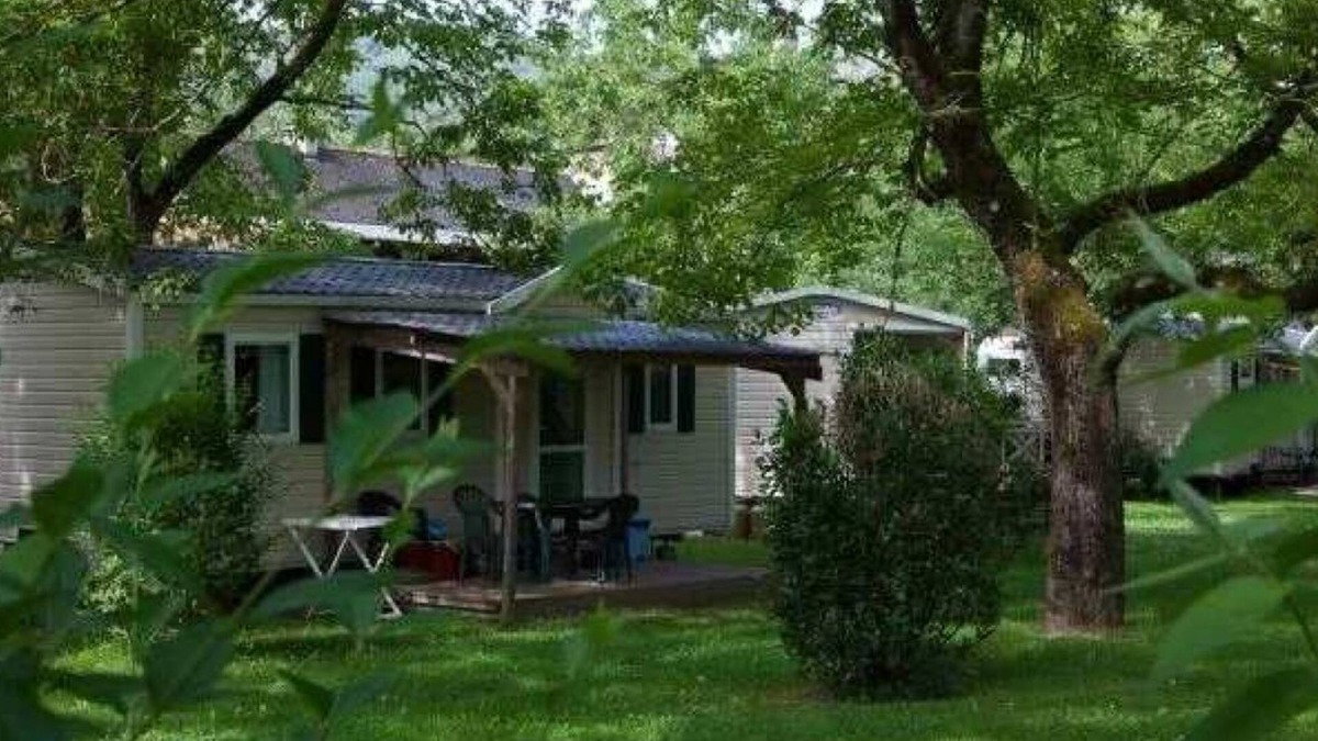 Monceaux-sur-Dordogne House | Camping - Piscine - ef0bie