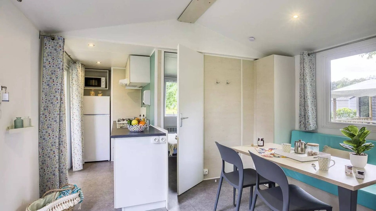 Ars-en-Re House | Camping Romanée Le Campiotel des Dunes * - Comfort mobile home 3 rooms 4 people