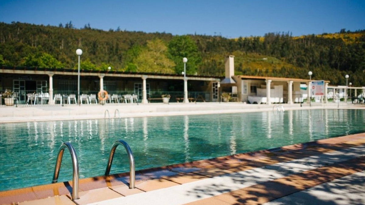 Dean Pequeno RV Rental | Camping Rural Ría de Arosa II