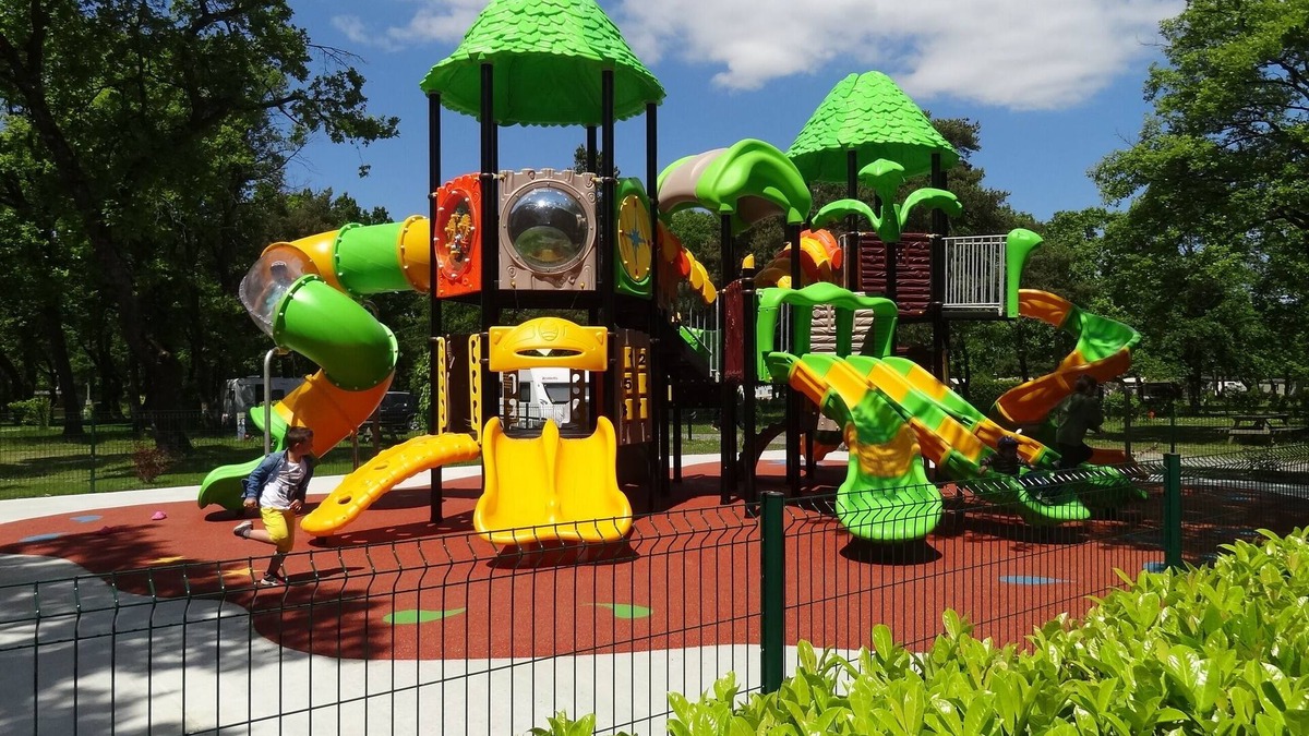 Thonon-les-Bains RV Rental | Camping Saint Disdille