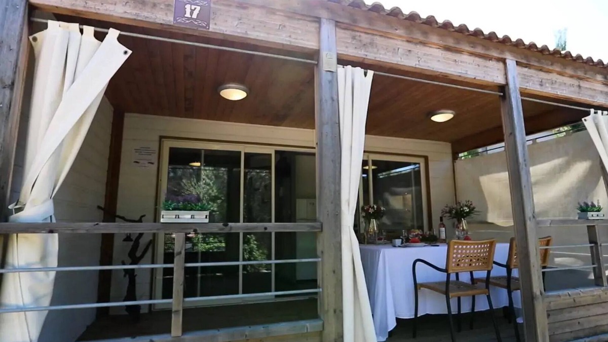 Pinarellu Ski Chalet | Camping U Pinarellu * - GAMME GRAND CONFORT - I Rossi (Sunday/Sunday) - 5 people