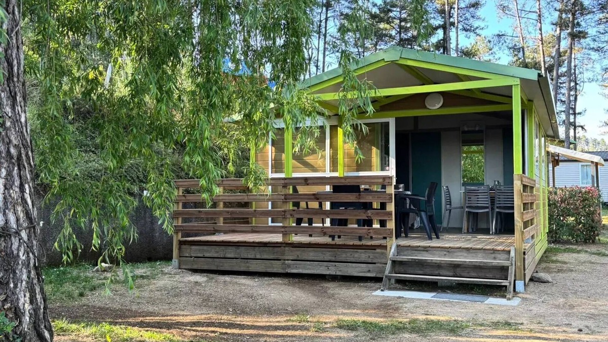 Ucel Ski Chalet | Camping Ushuaïa Villages les Pins d'Ucel * - MIMOSA - Chalet 27m² + TV for 5 people