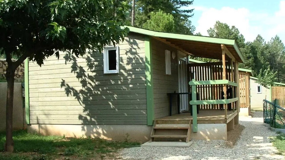 Ucel Ski Chalet | Camping Ushuaïa Villages les Pins d'Ucel * - LAVENDER - Chalet 21m² 4 people